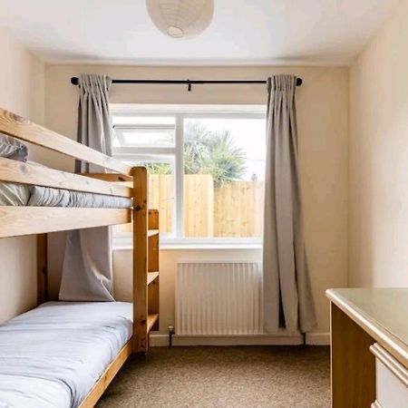 The Hideaway, Family Apartment Close To The Beach. Пейнтън Екстериор снимка