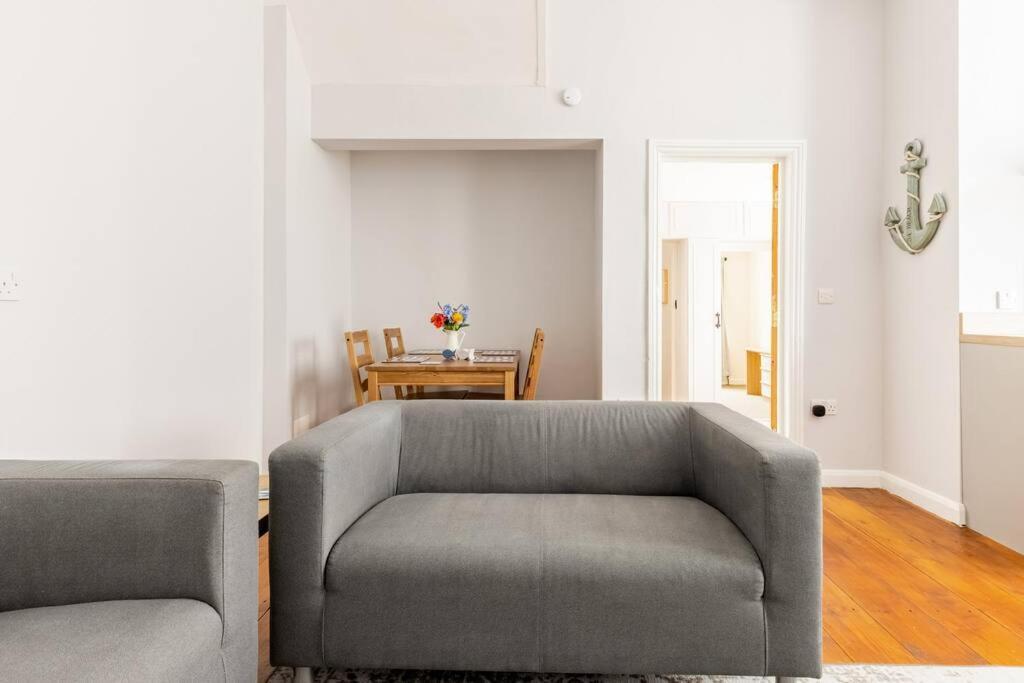 The Hideaway, Family Apartment Close To The Beach. Пейнтън Екстериор снимка