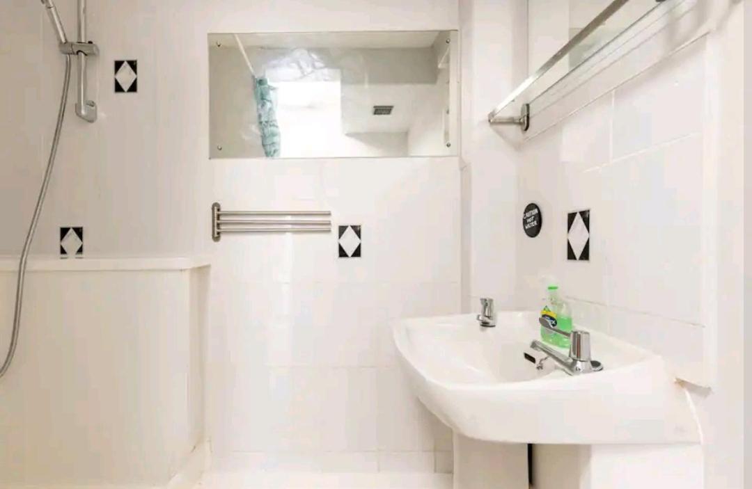 The Hideaway, Family Apartment Close To The Beach. Пейнтън Екстериор снимка