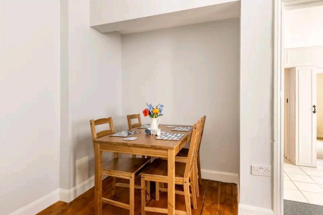 The Hideaway, Family Apartment Close To The Beach. Пейнтън Екстериор снимка